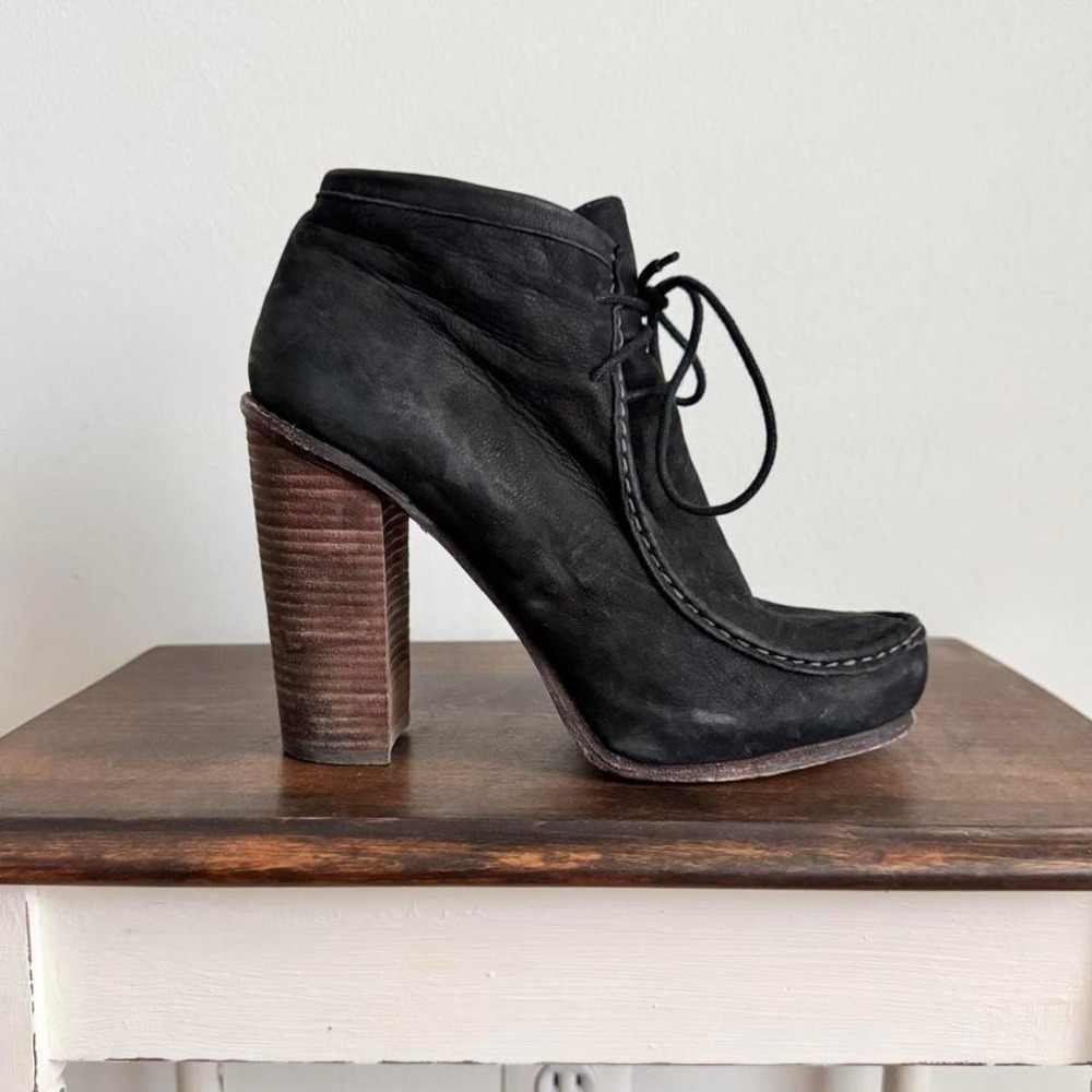 Black Suede Lace Up Bootie‎ Dolce Vita size 9